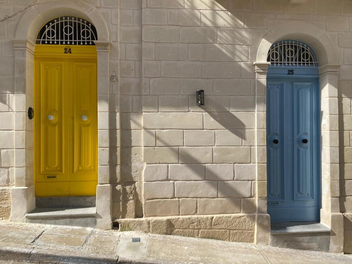 Typical Maltese Maisonette In St.Julians Saint Julian's Exterior photo